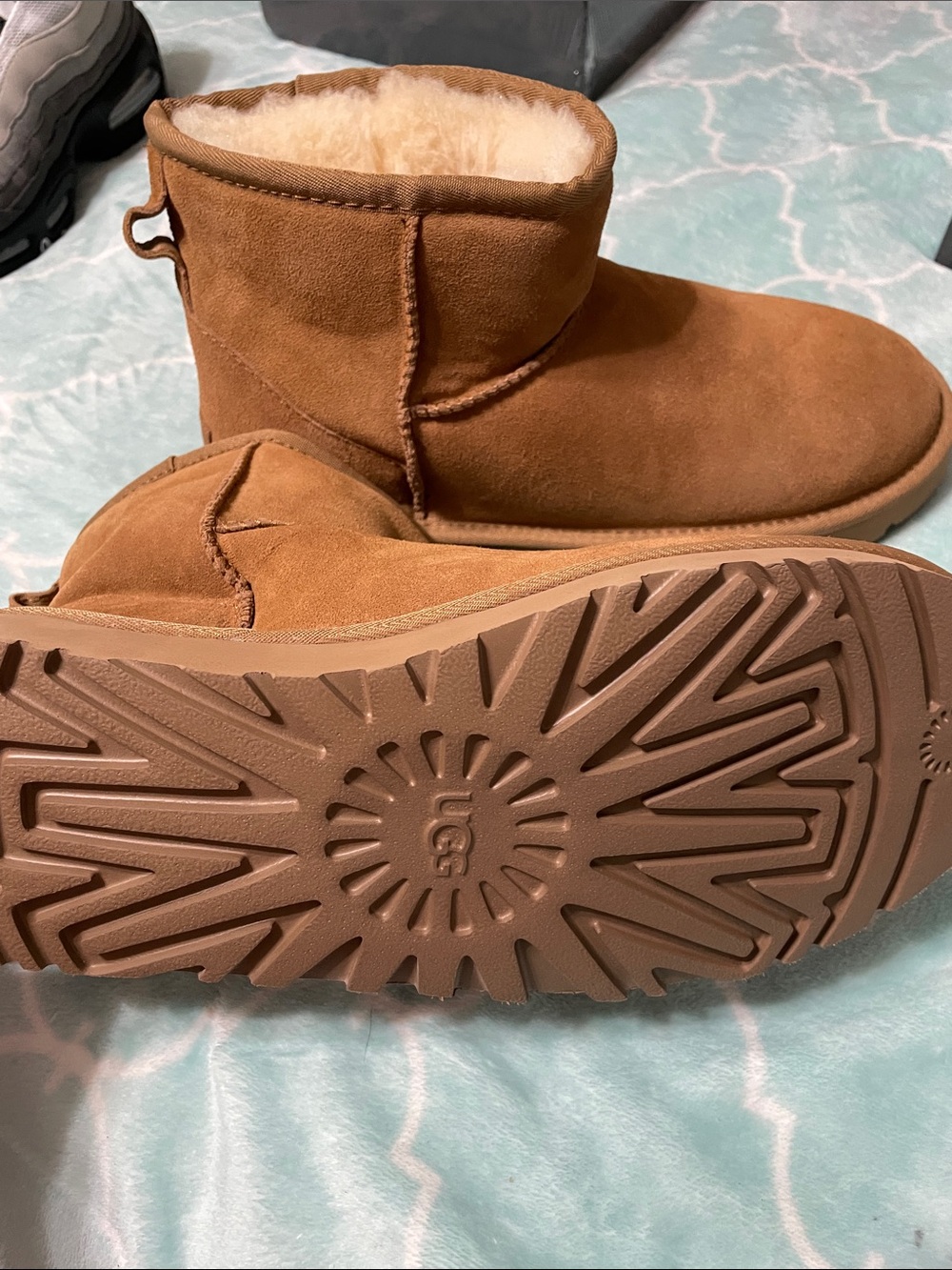UGG Chestnut Short Shearling-Lined Suede Boot